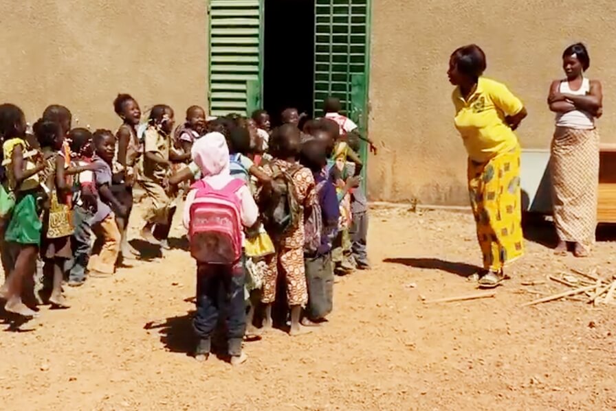 3RW designing  elementary School in Burkina Faso