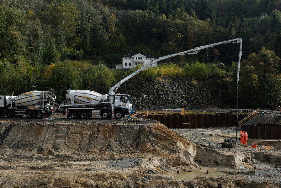 New pictures from onsite projects, Lyngdal is taking shape along the October hillside